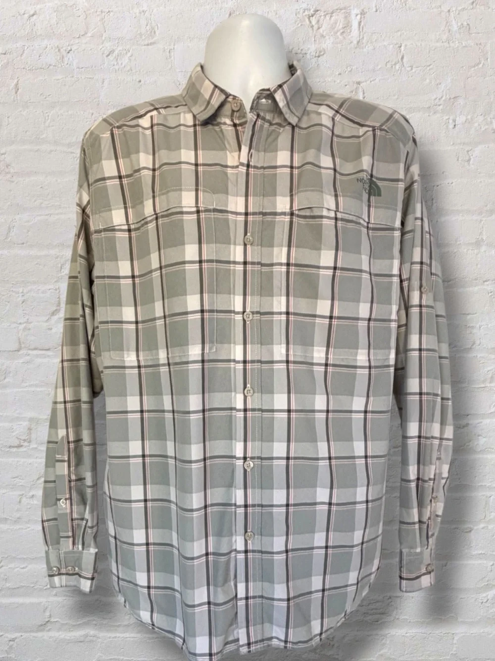 The North Face Traverse Men M Sage Green Plaid Vented Hiking Shirt